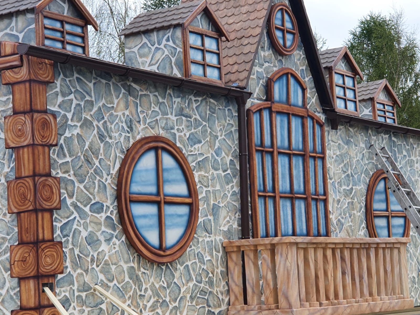 Dekorative GFK-Fassade